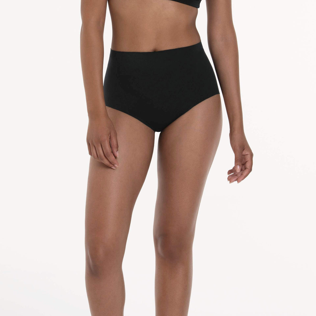 Braga de Talle Alto Clean Cut Pocket Panty Anita 1457 Black