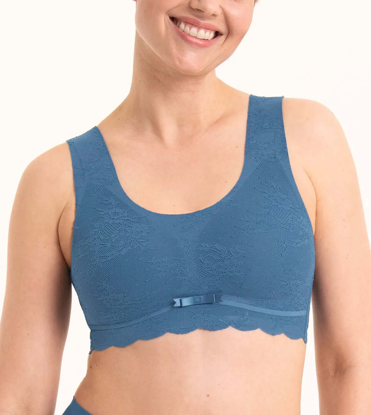 Sujetador Anita sin aros 5400 Essential Lace