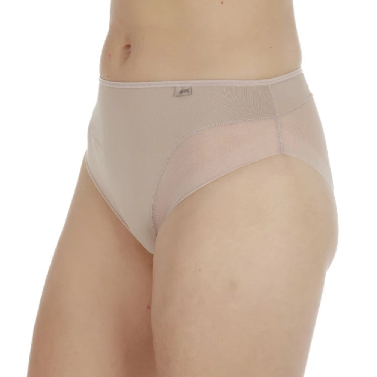 Bragas Avet 32188 efecto tanga Beige