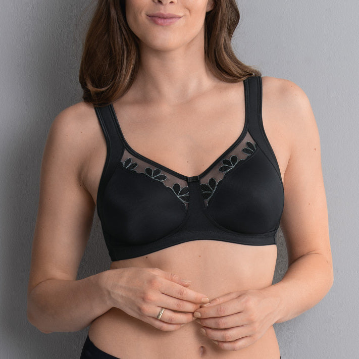 Sujetador Confort Preformado Sophia Anita 5808 en color negro, diseño elegante con detalles de tul y copa preformada.