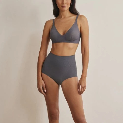 Sujetador Selmark 10615 escote profundo sin aros relleno extraíble Gris B